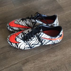 Nike hyper venom soccer cleats